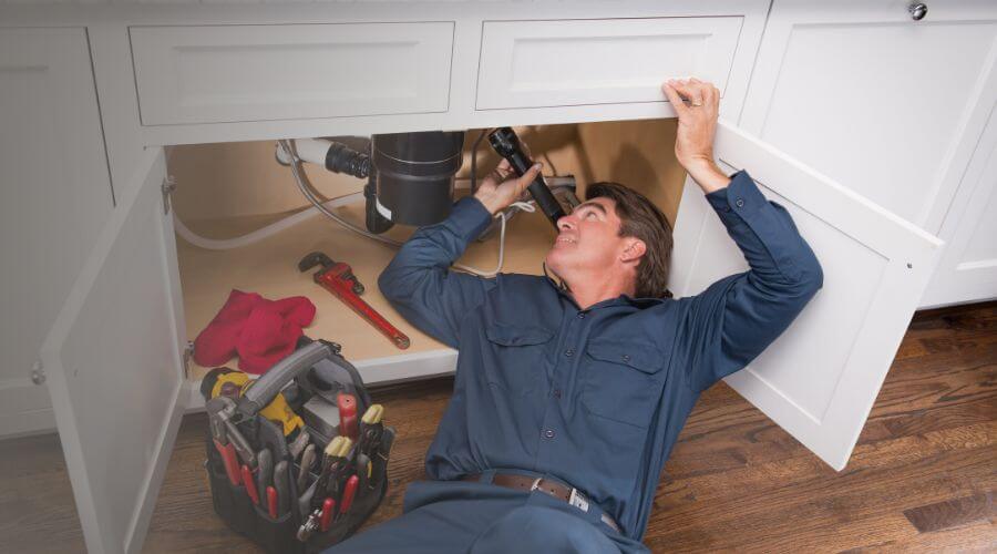 Expert burst pipe repair services in Campus, IL